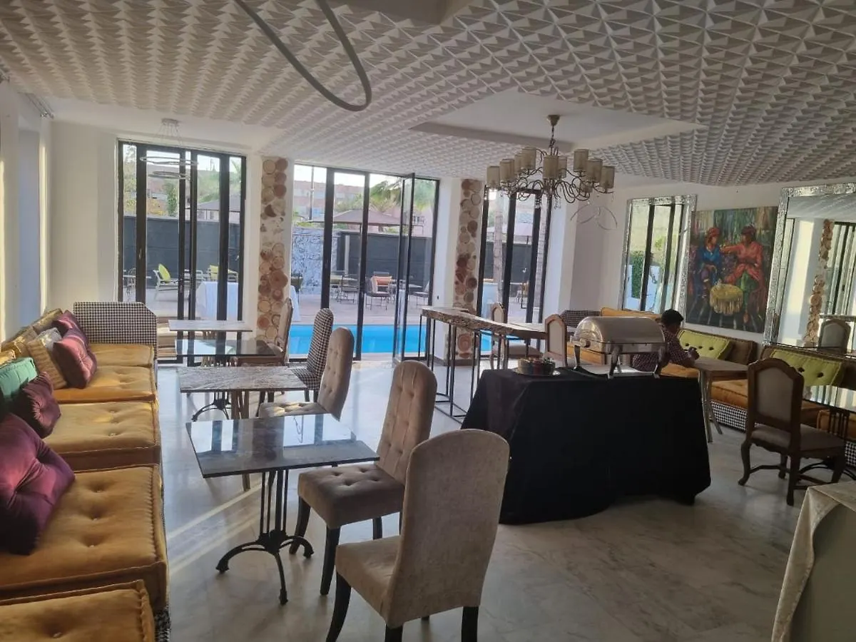 Riad Des Brunchs Sur La Prestigieuse Avenue Mohamed VI Marrakesh 0*,  Maroc